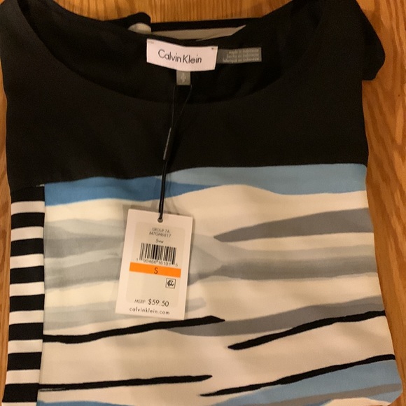 Nwt Calvin Klein sleeveless blouse. - Picture 3 of 4
